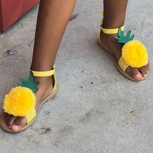 Old Navy Pineapple Girls Sandal